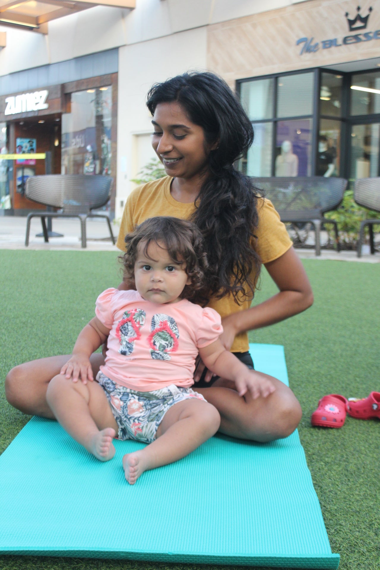 parent and me yoga in honolulu oahu