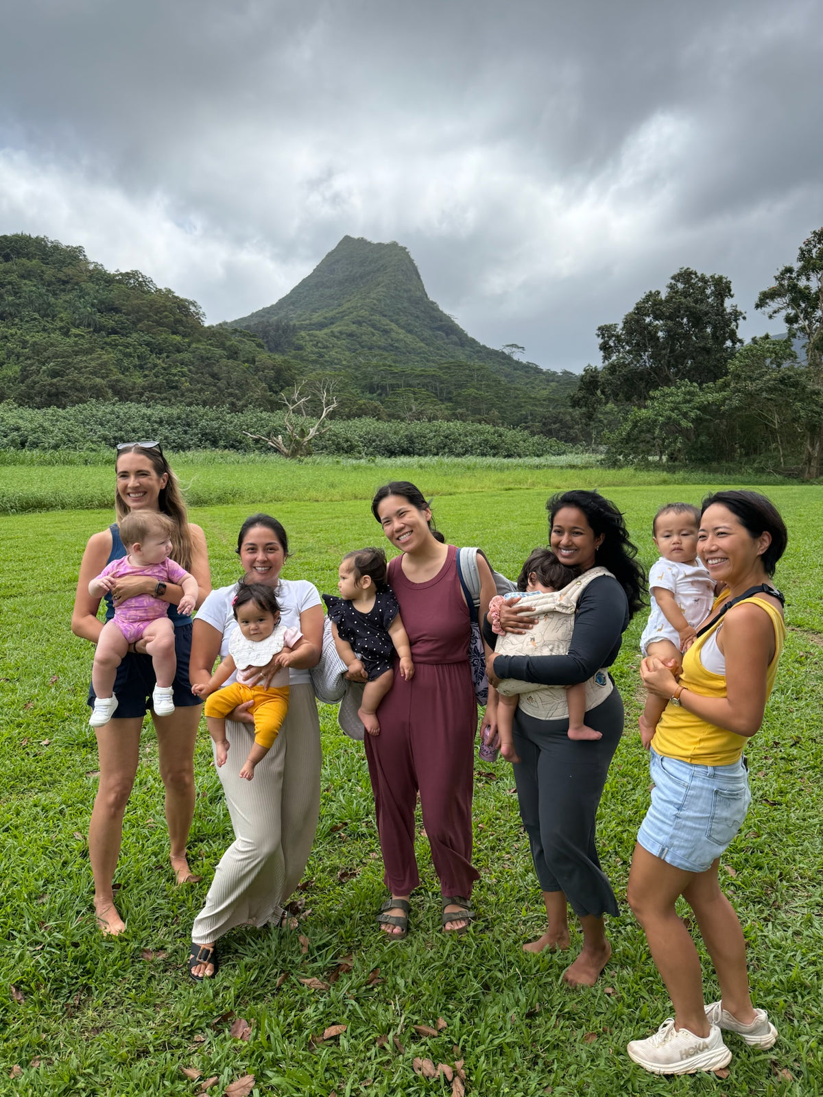 Moms and babies on Oahu Hawaii